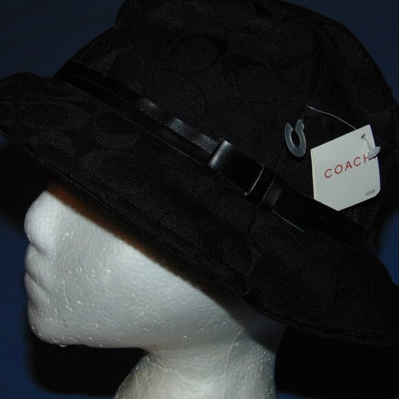 NEW COACH SIGNATURE BUCKET HAT - Picture 4 of 4